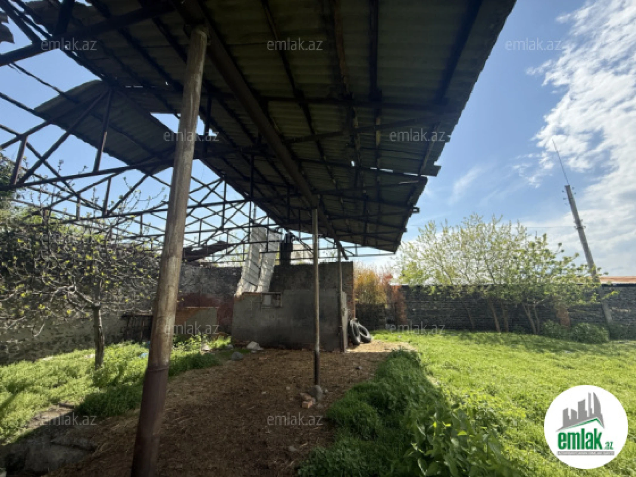 Satılır 1 otaqlı obyekt 42000 m²
