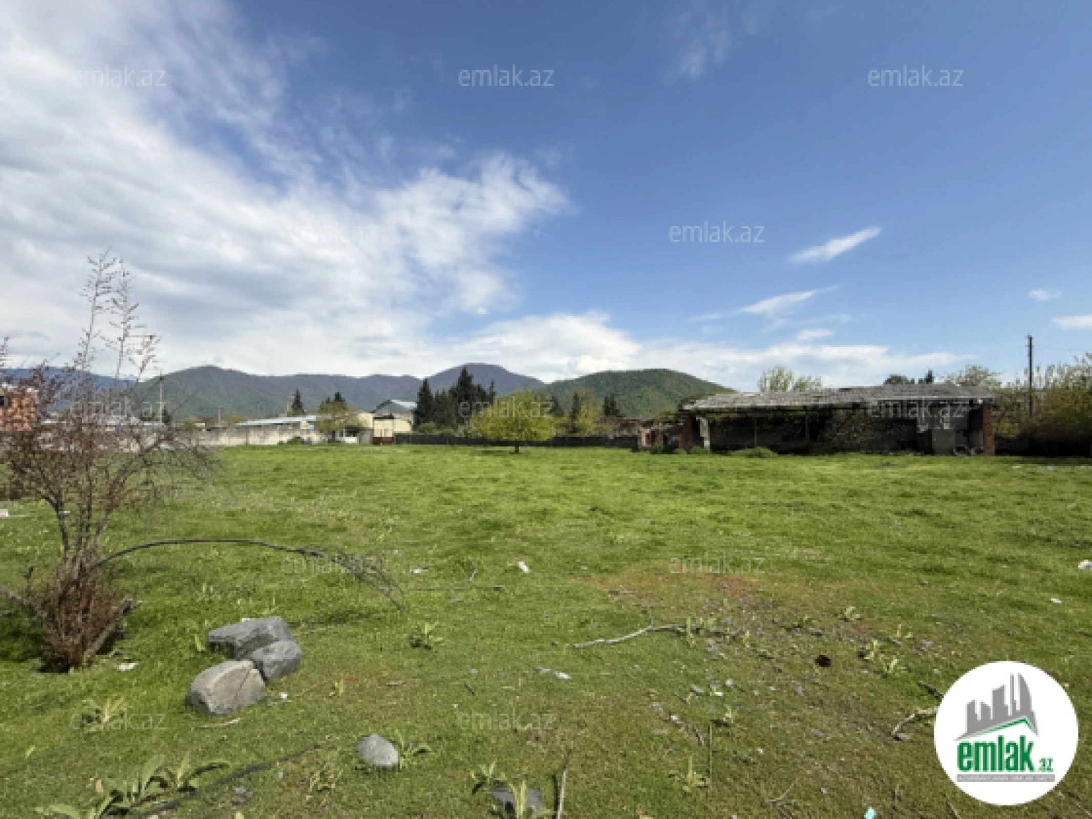 Satılır 1 otaqlı obyekt 42000 m²