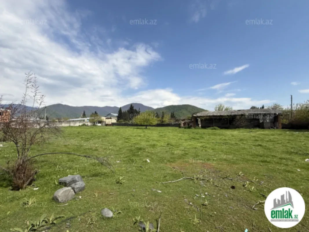 Satılır 1 otaqlı obyekt 42000 m²
