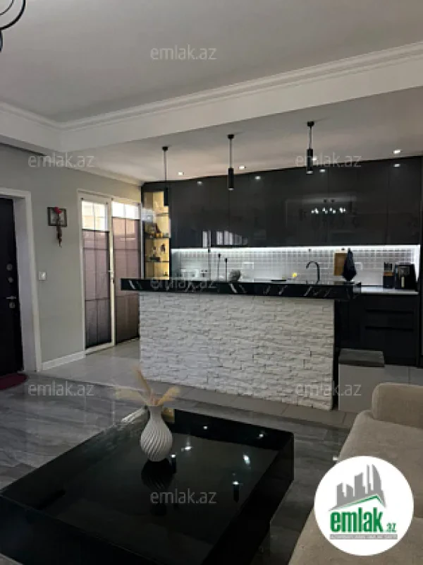 Satılır 6 otaqlı həyət evi 250 m²