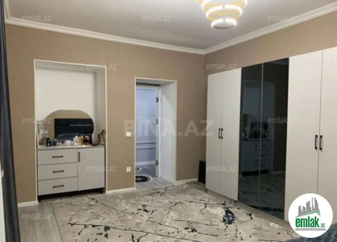 Satılır 6 otaqlı həyət evi 250 m²