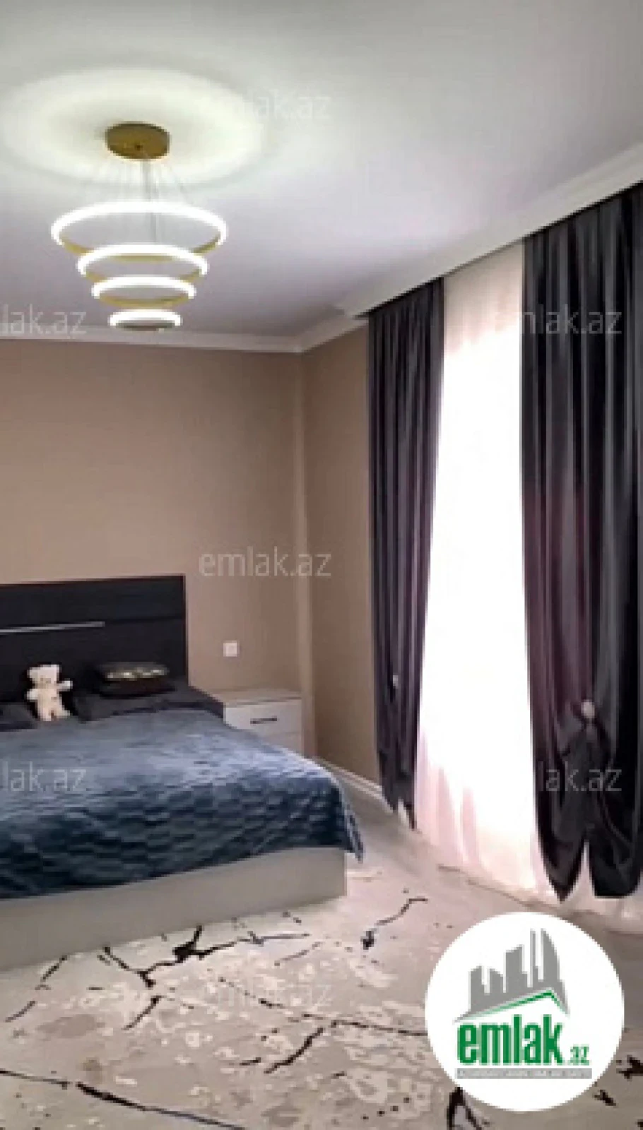 Satılır 6 otaqlı həyət evi 250 m²