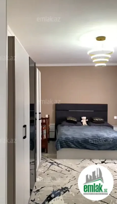 Satılır 6 otaqlı həyət evi 250 m²