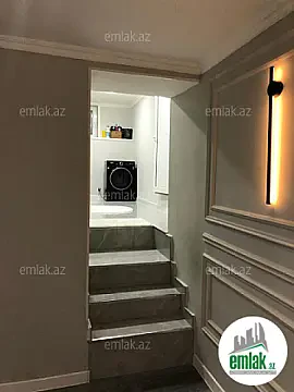 Satılır 6 otaqlı həyət evi 250 m²