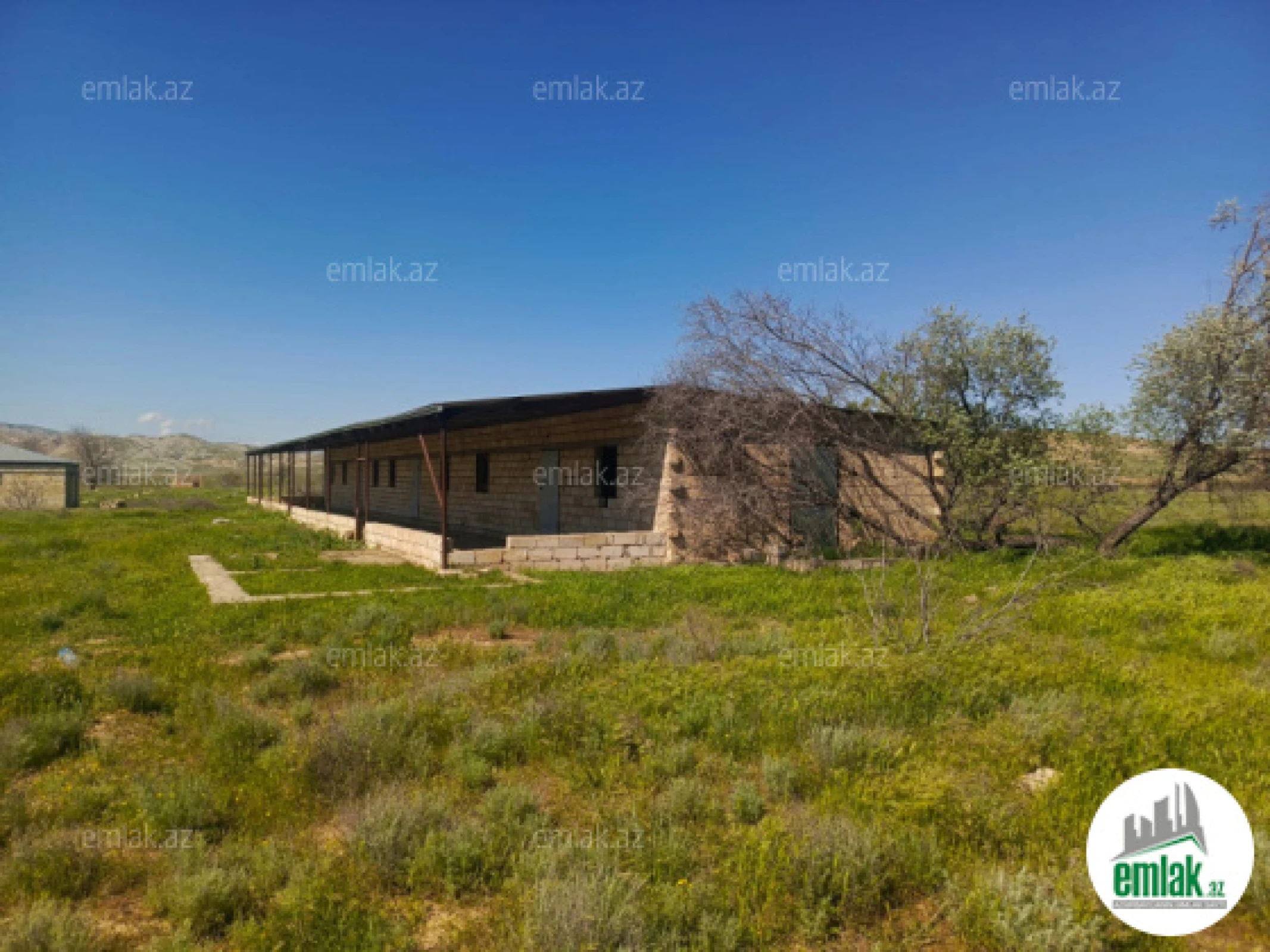 Satılır 2 otaqlı obyekt 1000 m²