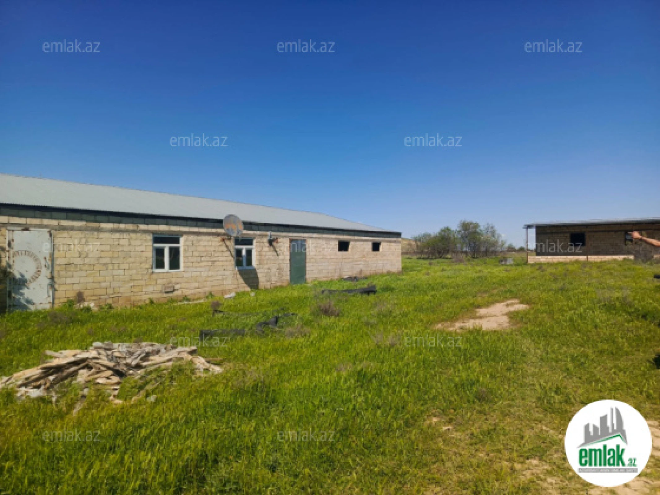 Satılır 2 otaqlı obyekt 1000 m²