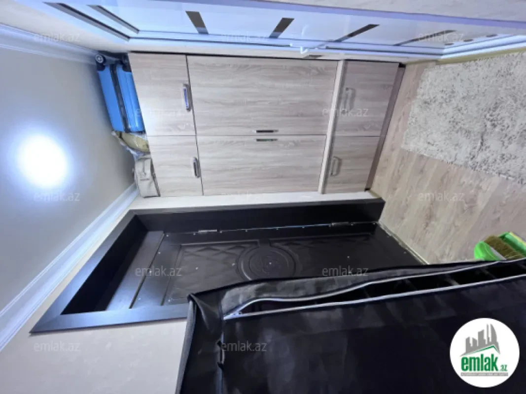 Satılır 1 otaqlı köhnə tikili 31 m²