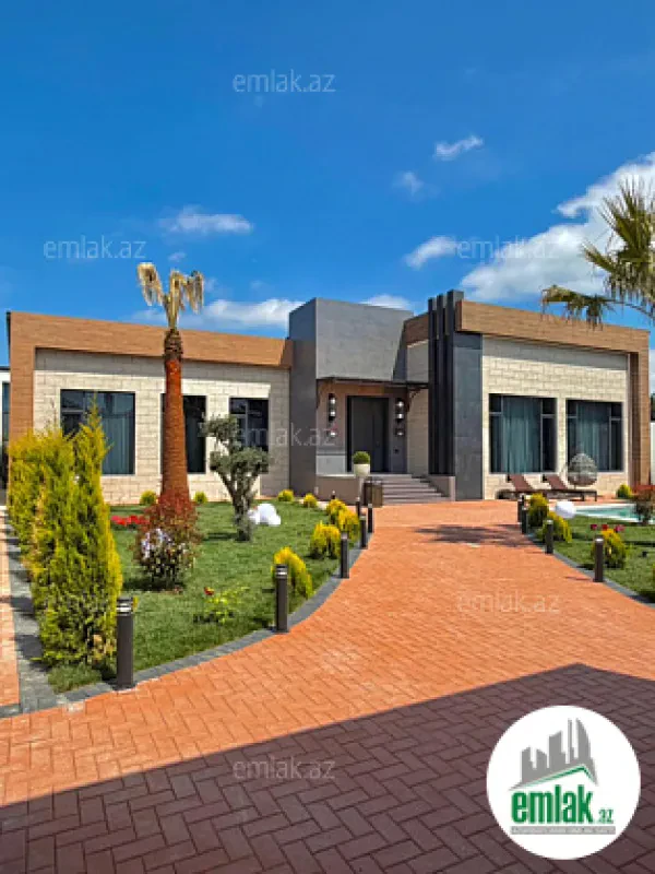 Satılır 5 otaqlı mənzil 270 m²