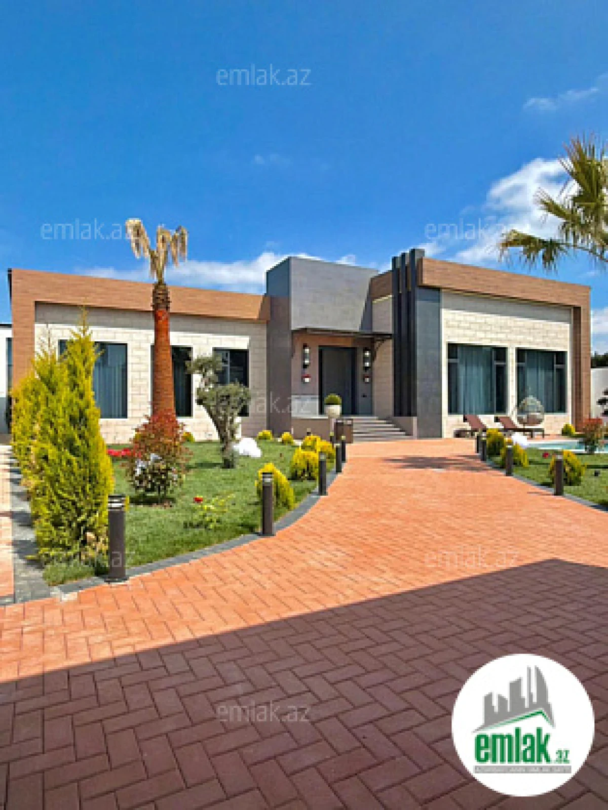 Satılır 5 otaqlı mənzil 270 m²