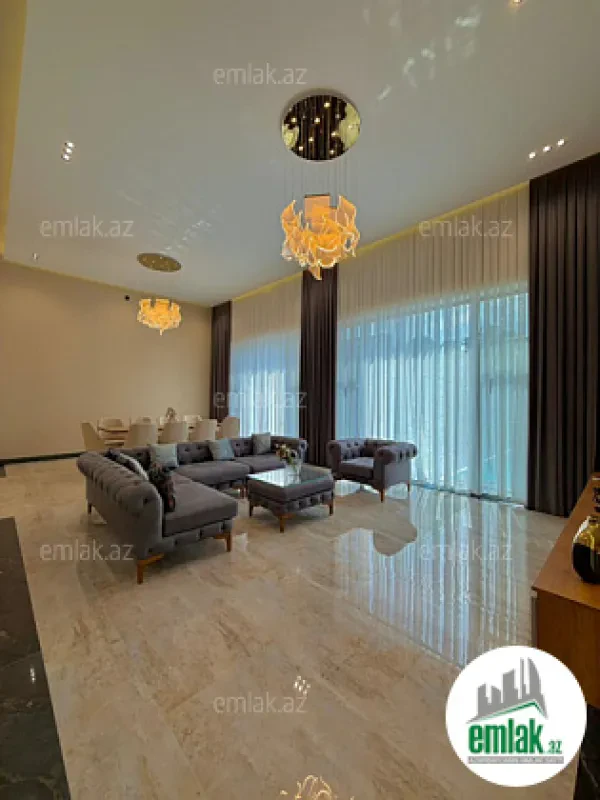 Satılır 5 otaqlı mənzil 270 m²