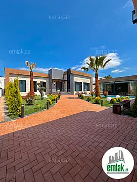 Satılır 5 otaqlı mənzil 270 m²