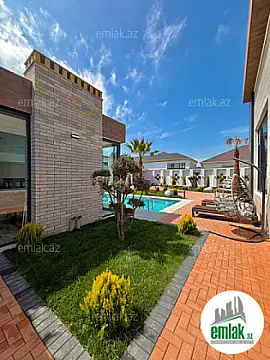 Satılır 5 otaqlı mənzil 270 m²