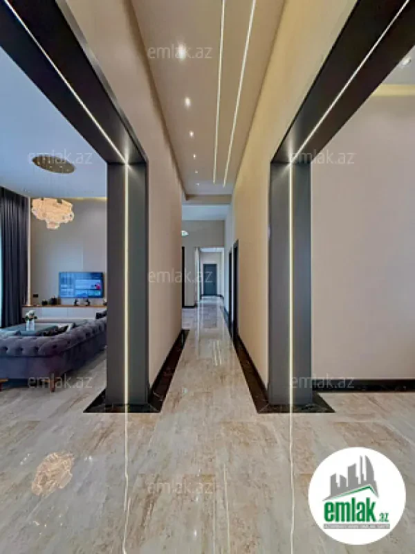 Satılır 5 otaqlı mənzil 270 m²