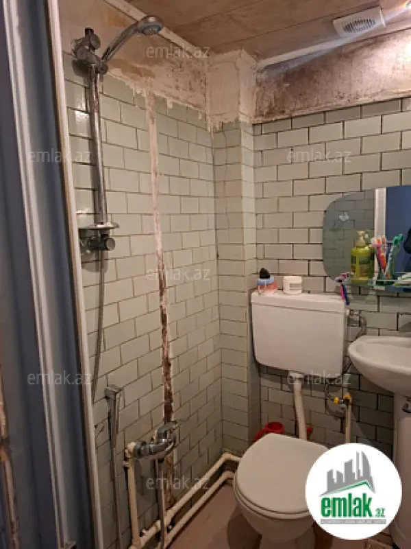 Satılır 1 otaqlı köhnə tikili 24 m²