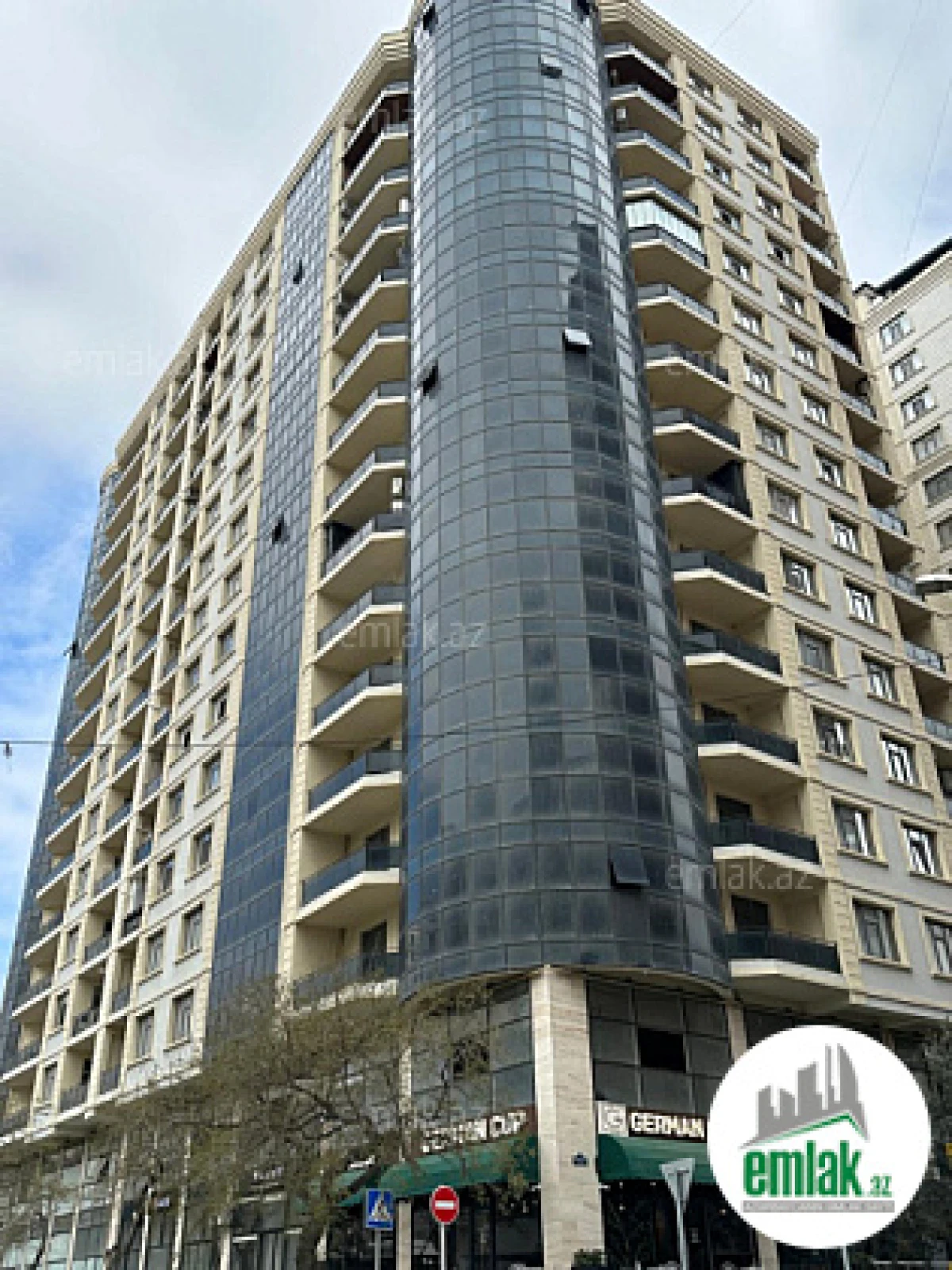 Satılır 3 otaqlı yeni tikili 142 m²