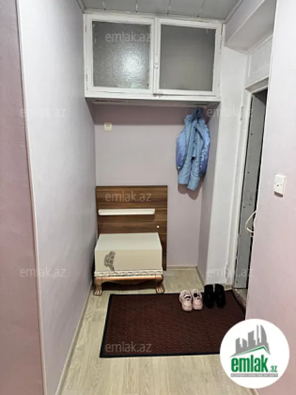 Satılır 1 otaqlı köhnə tikili 35 m²
