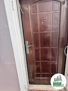 Satılır 1 otaqlı köhnə tikili 35 m²