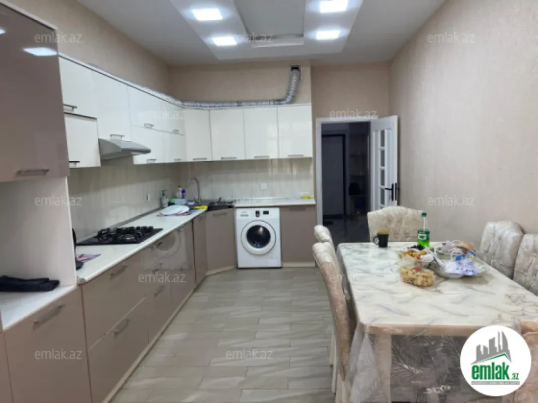 Satılır 2 otaqlı yeni tikili 100 m²