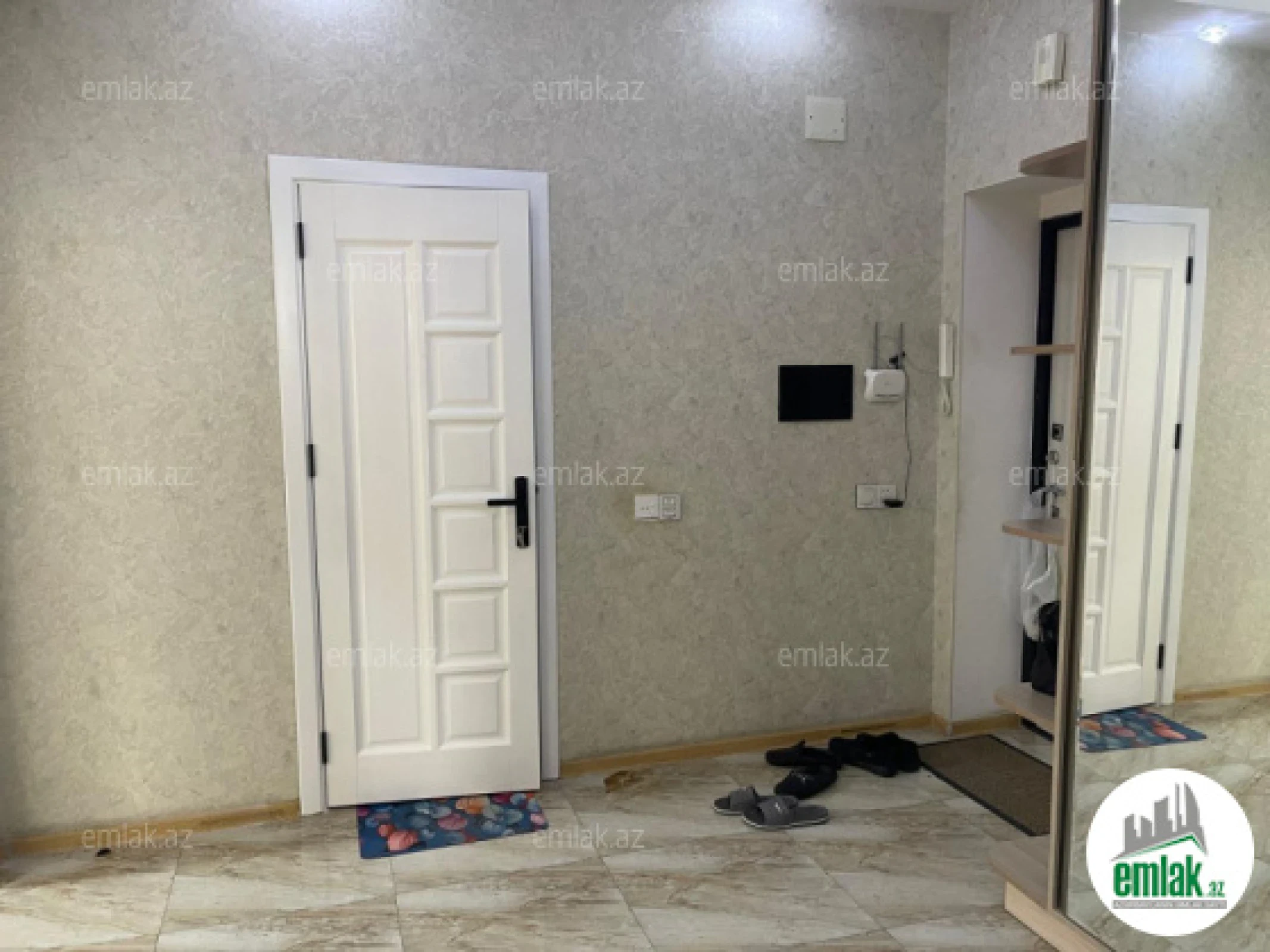 Satılır 2 otaqlı yeni tikili 100 m²