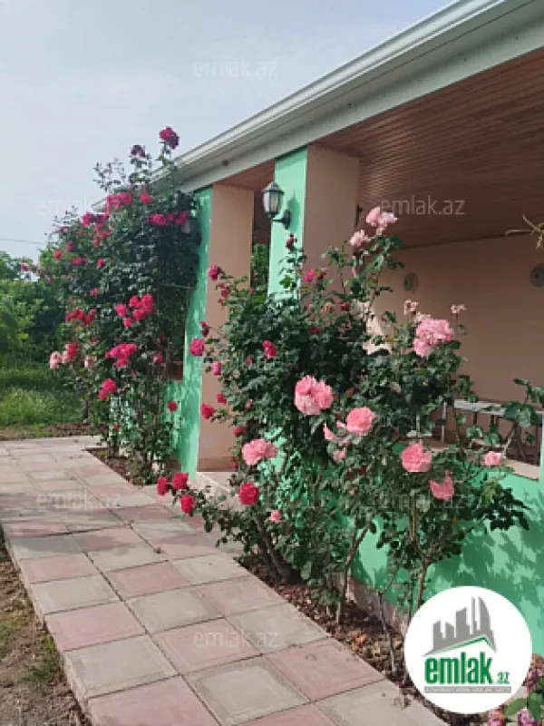 Satılır 6 otaqlı mənzil 115 m²