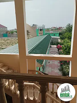 Satılır 6 otaqlı mənzil 115 m²