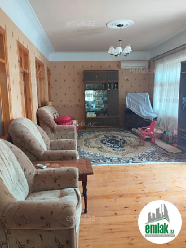 Satılır 6 otaqlı mənzil 115 m²