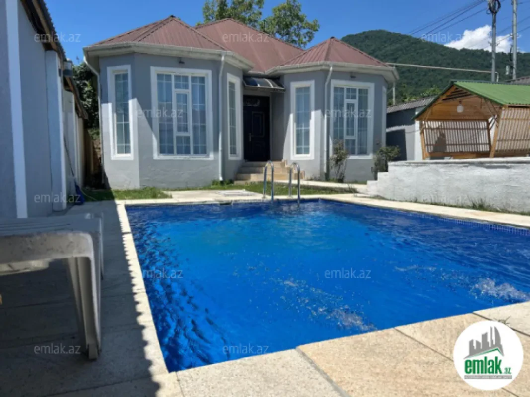 Satılır 4 otaqlı yeni tikili 130 m²