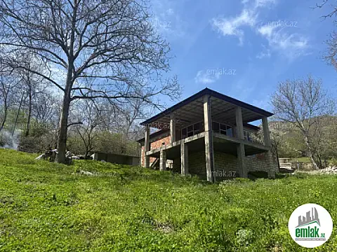 Satılır 5 otaqlı həyət evi 135 m²