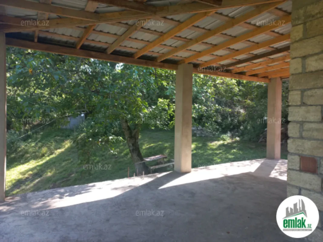 Satılır 5 otaqlı həyət evi 135 m²