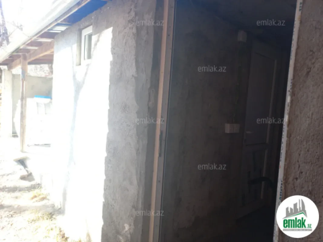 Satılır 5 otaqlı həyət evi 135 m²