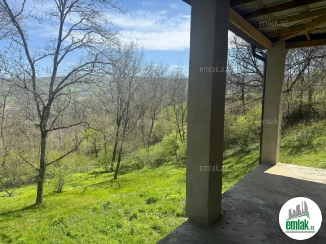 Satılır 5 otaqlı həyət evi 135 m²