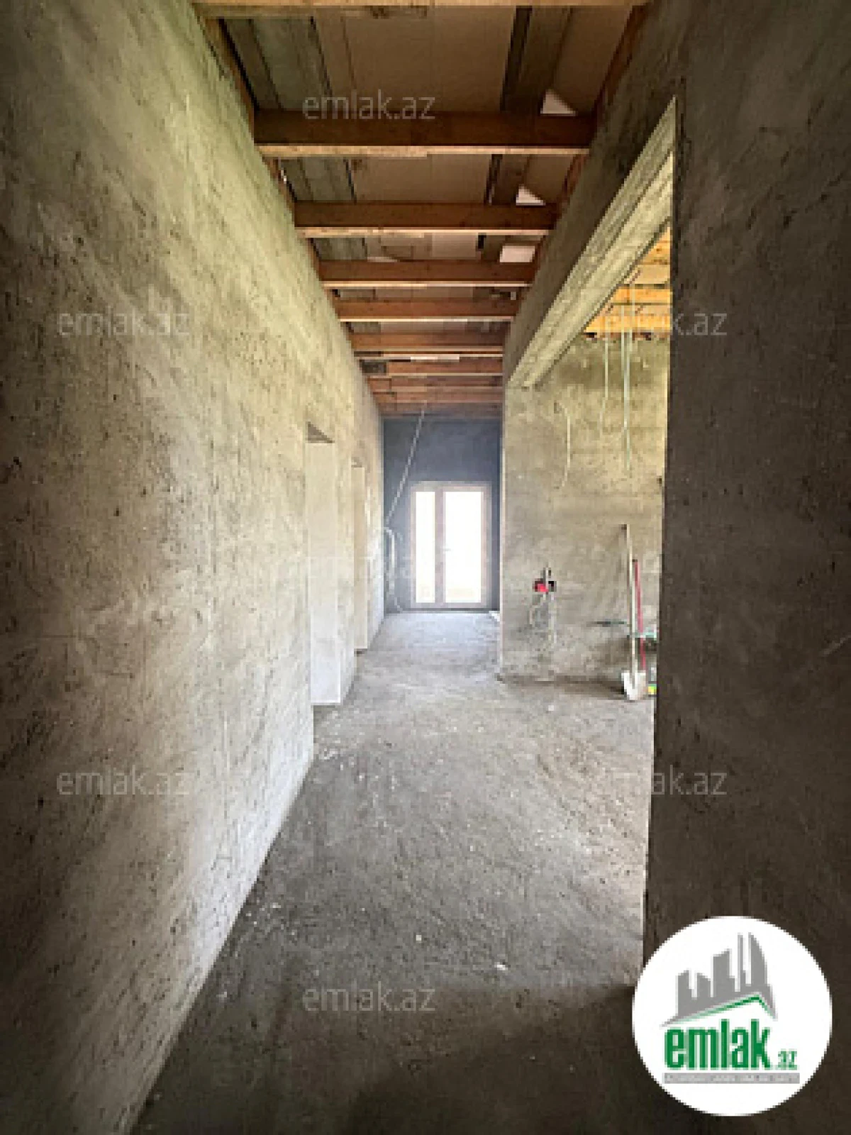 Satılır 5 otaqlı həyət evi 135 m²