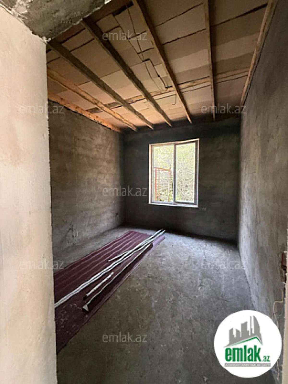 Satılır 5 otaqlı həyət evi 135 m²