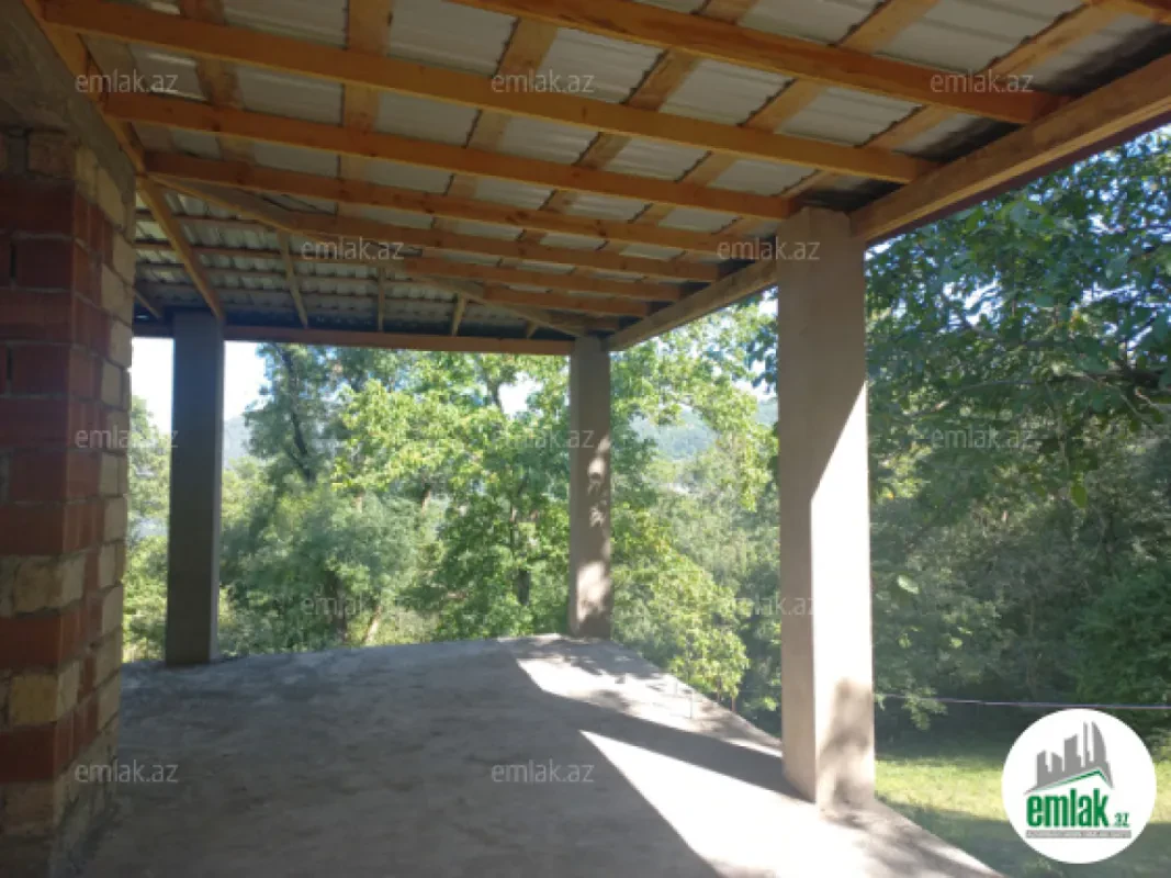 Satılır 5 otaqlı həyət evi 135 m²