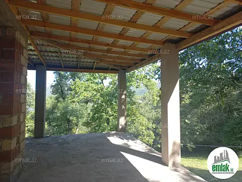 Satılır 5 otaqlı həyət evi 135 m²