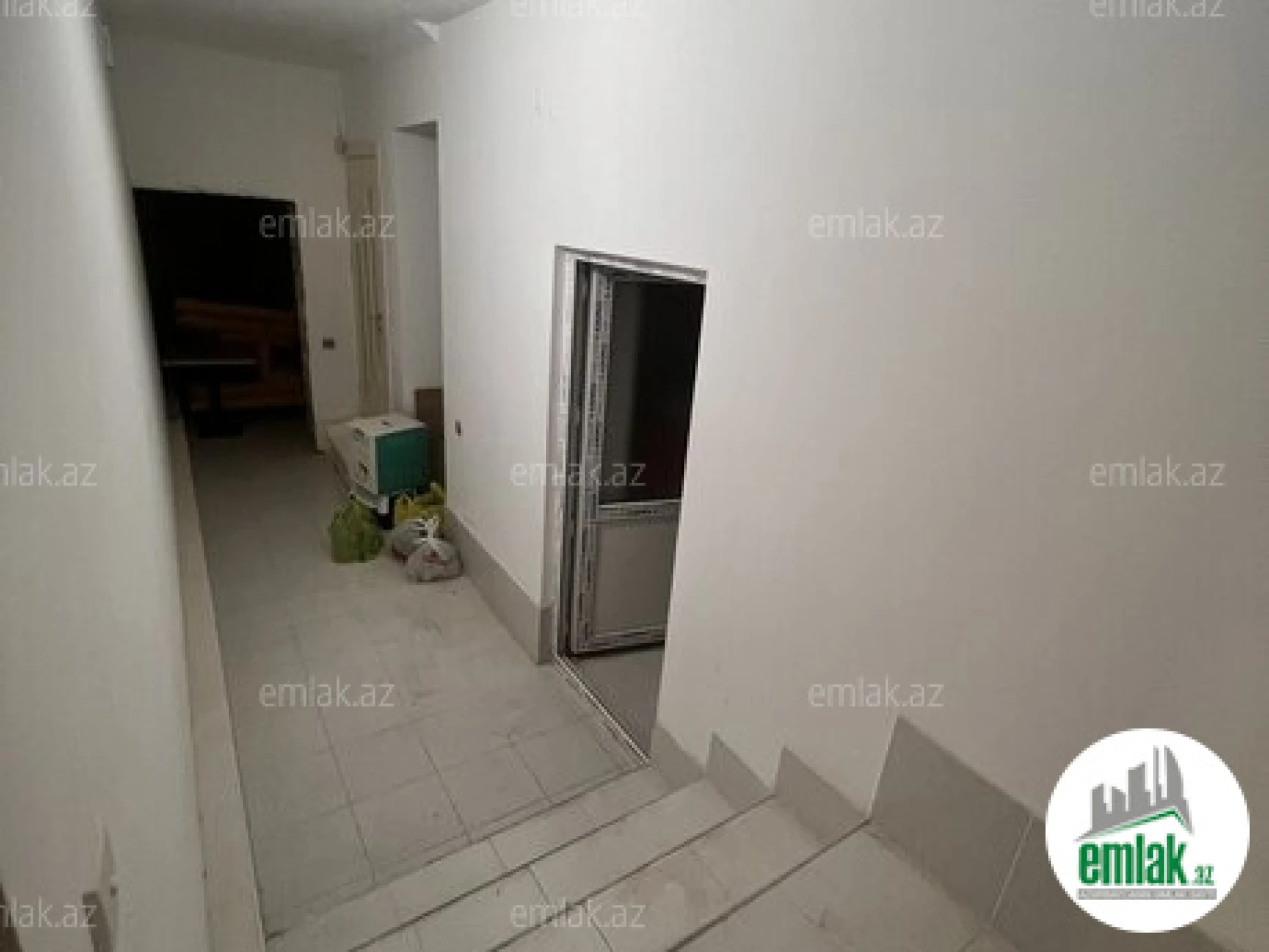 Satılır 7 otaqlı həyət evi 410 m²