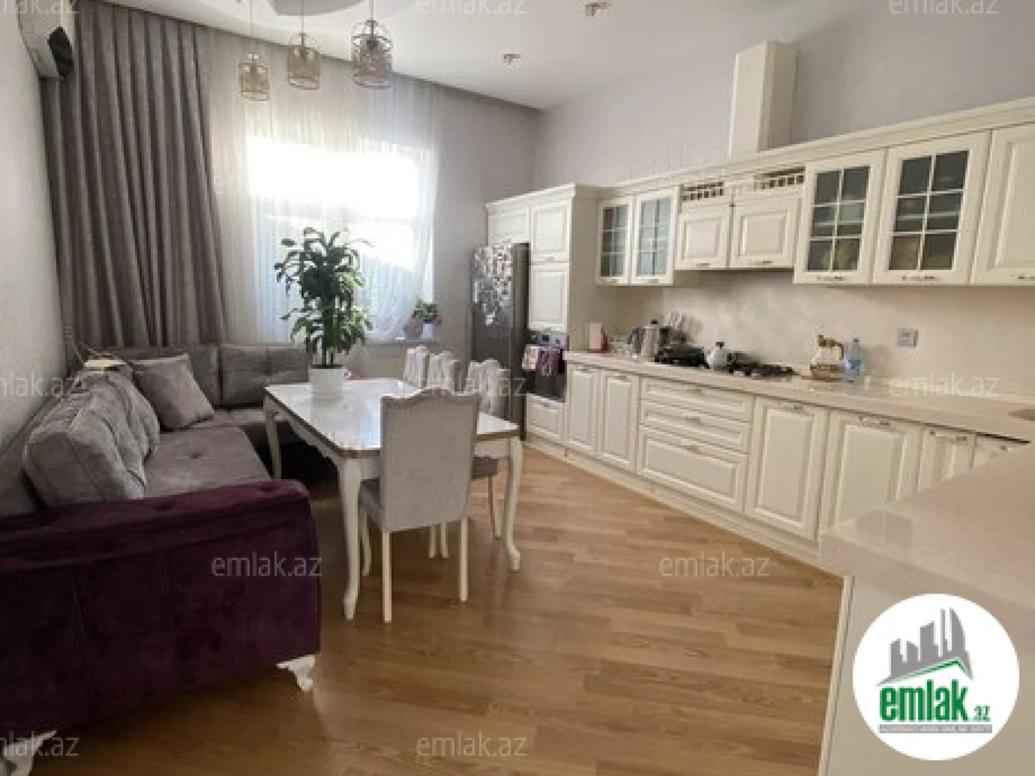 Satılır 7 otaqlı həyət evi 410 m²