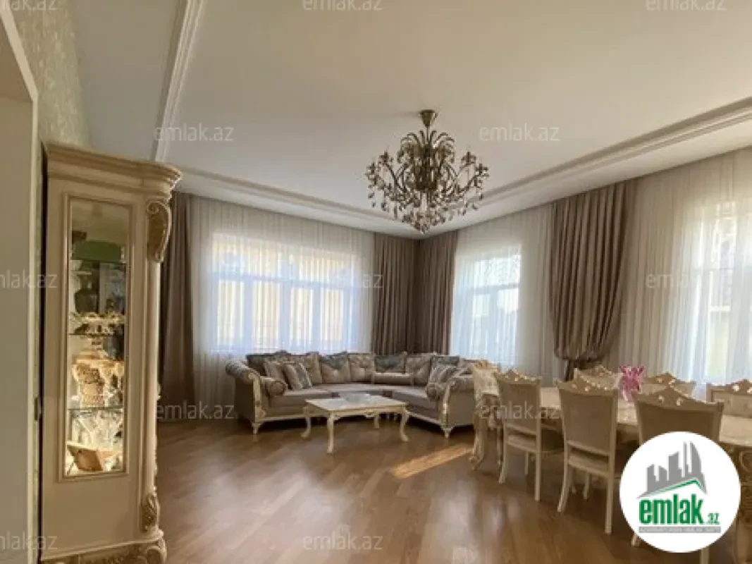 Satılır 7 otaqlı həyət evi 410 m²