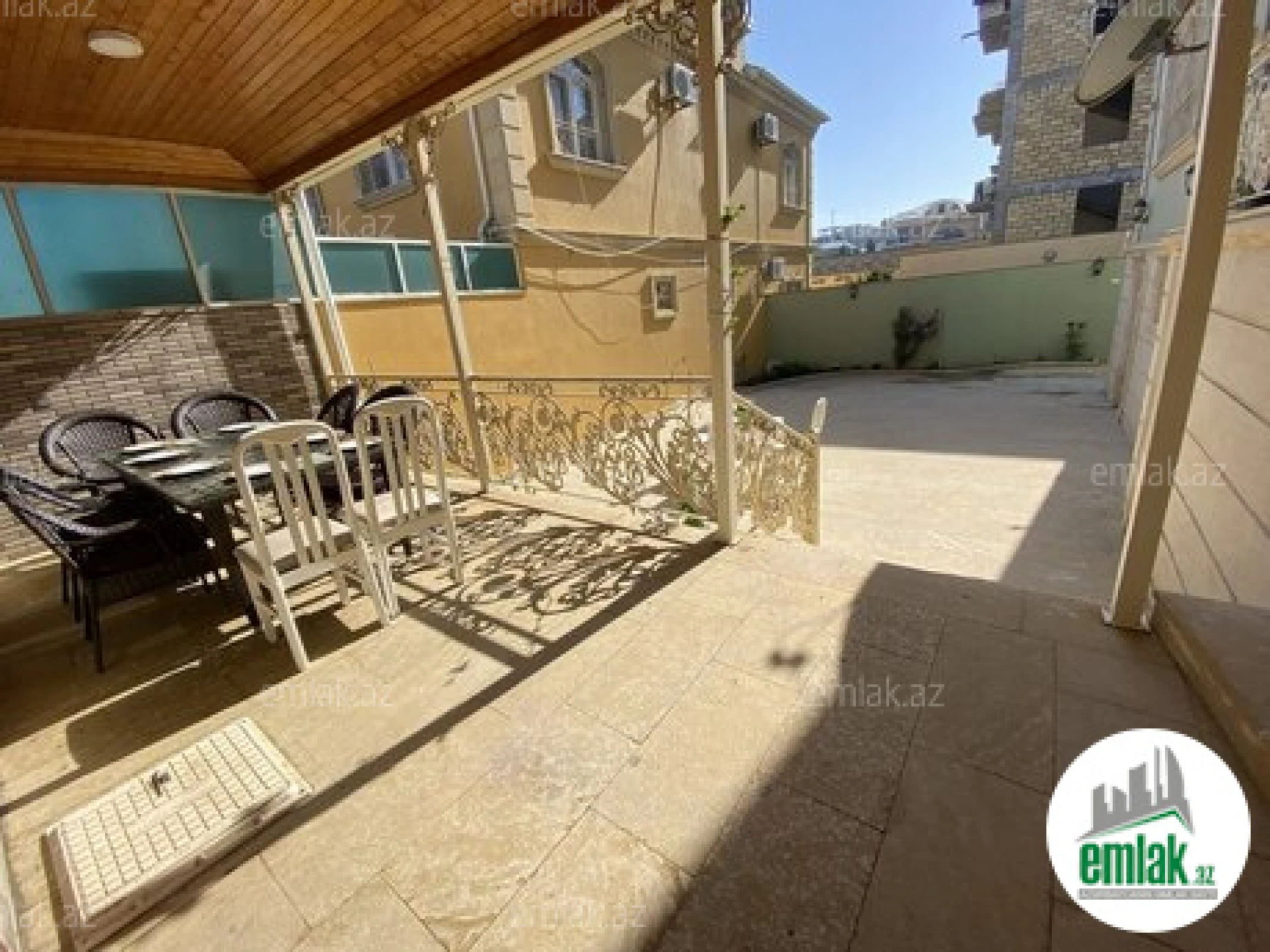 Satılır 7 otaqlı həyət evi 410 m²