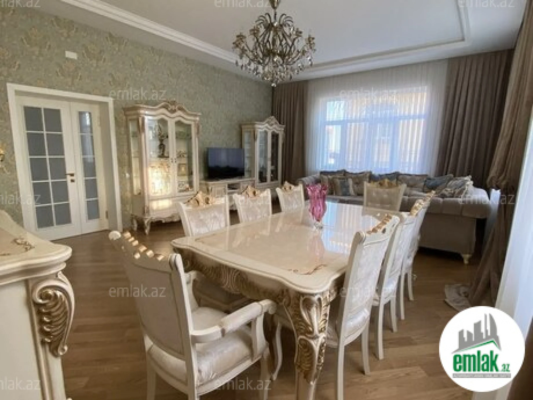 Satılır 7 otaqlı həyət evi 410 m²