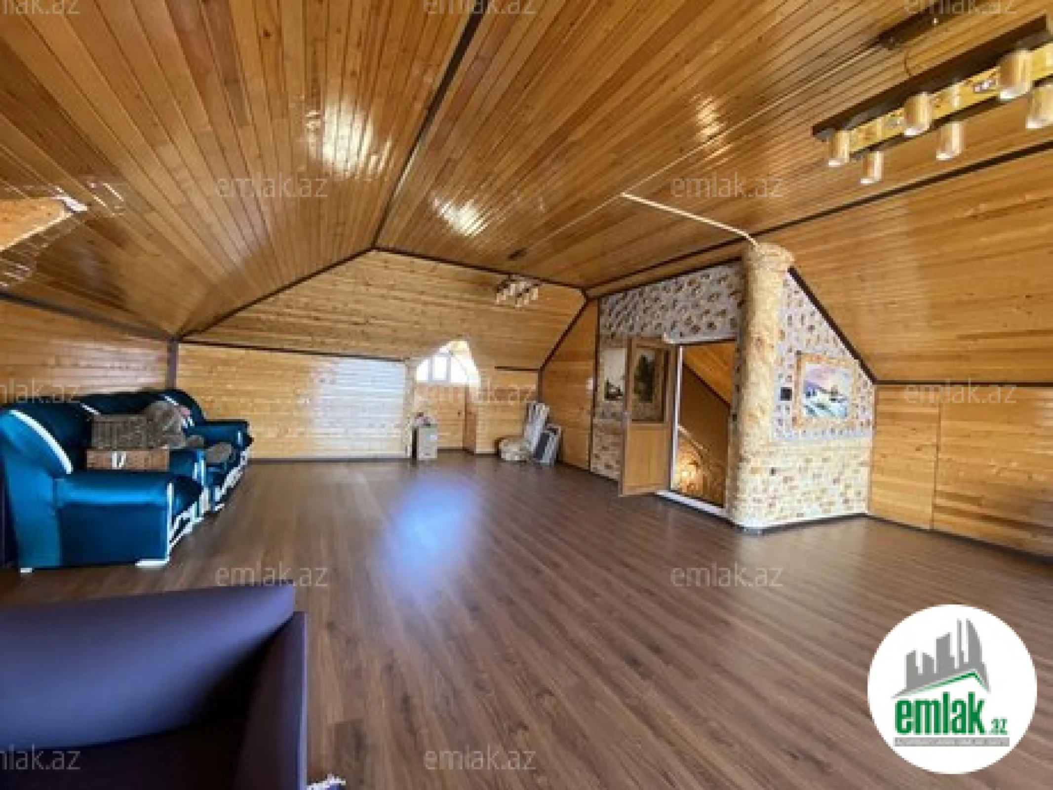 Satılır 7 otaqlı həyət evi 410 m²