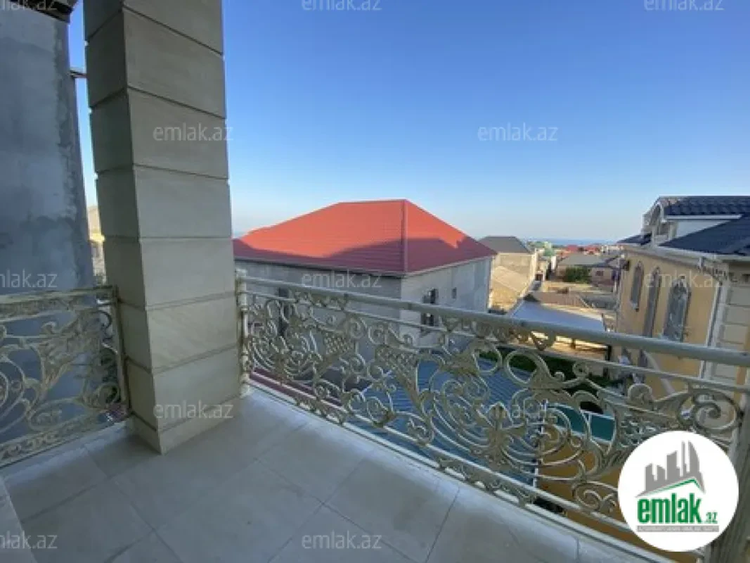 Satılır 7 otaqlı həyət evi 410 m²