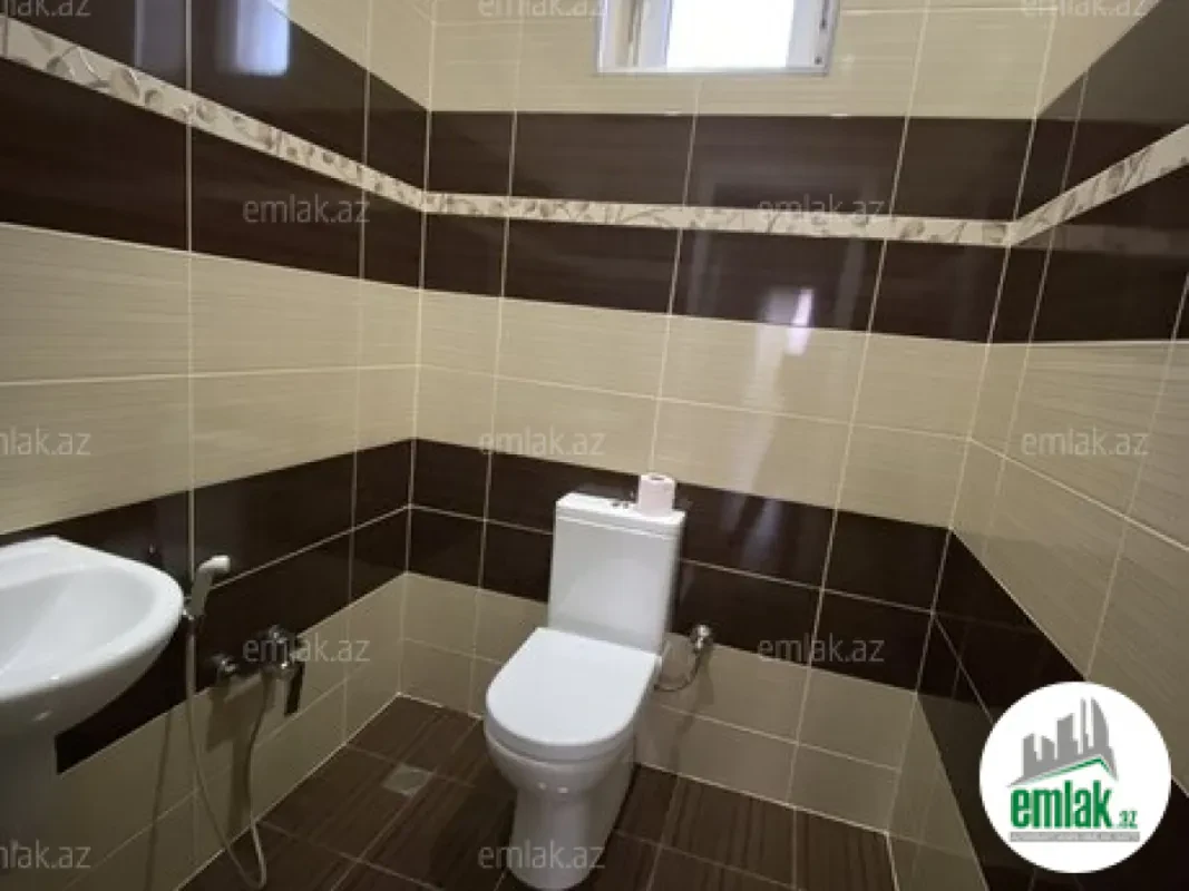 Satılır 7 otaqlı həyət evi 410 m²