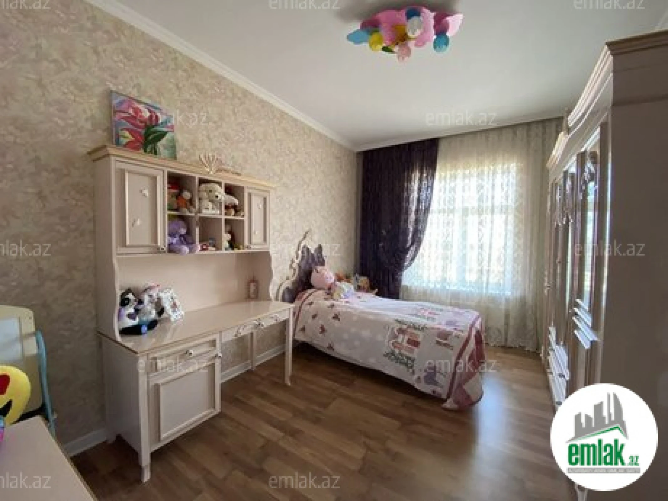 Satılır 7 otaqlı həyət evi 410 m²