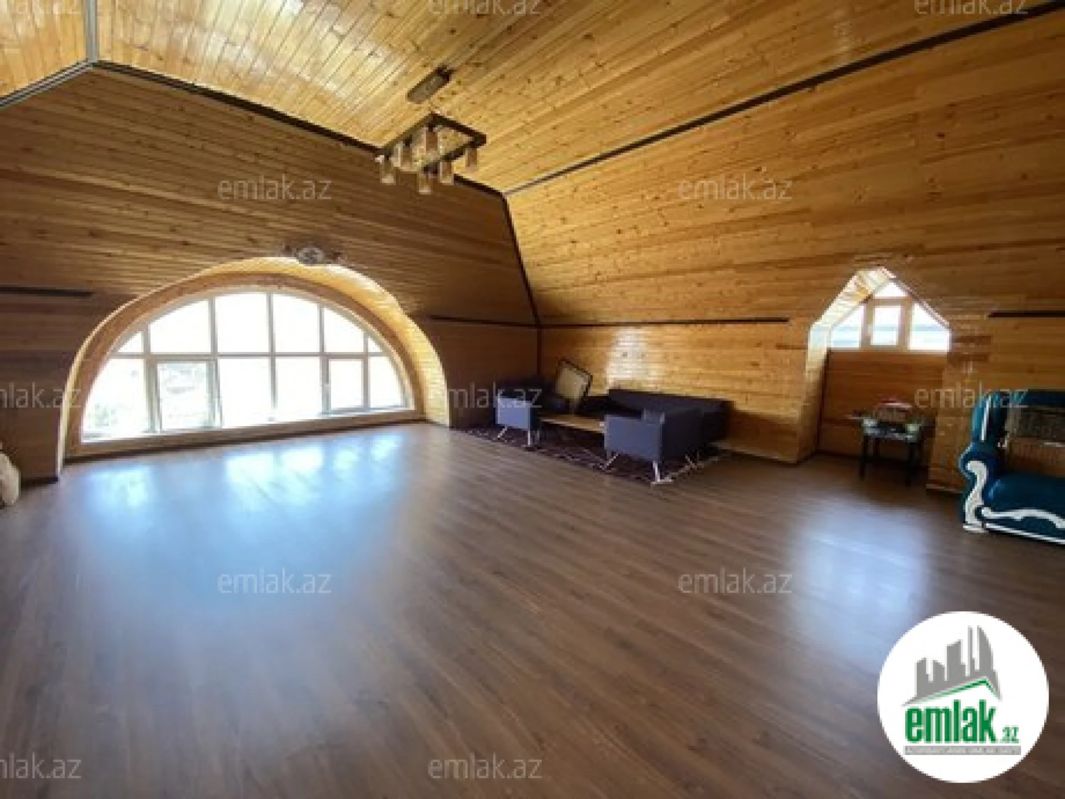 Satılır 7 otaqlı həyət evi 410 m²