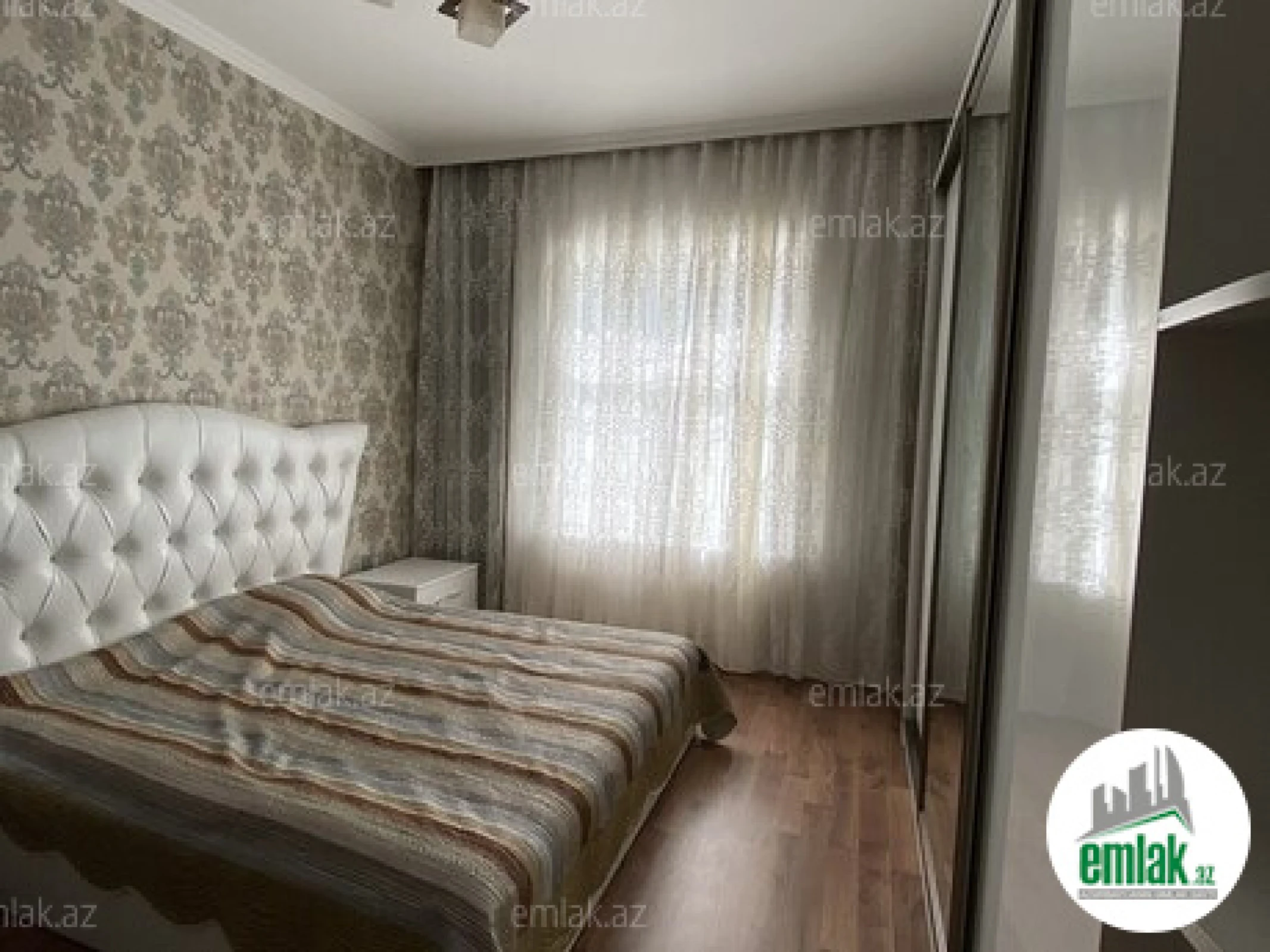 Satılır 7 otaqlı həyət evi 410 m²