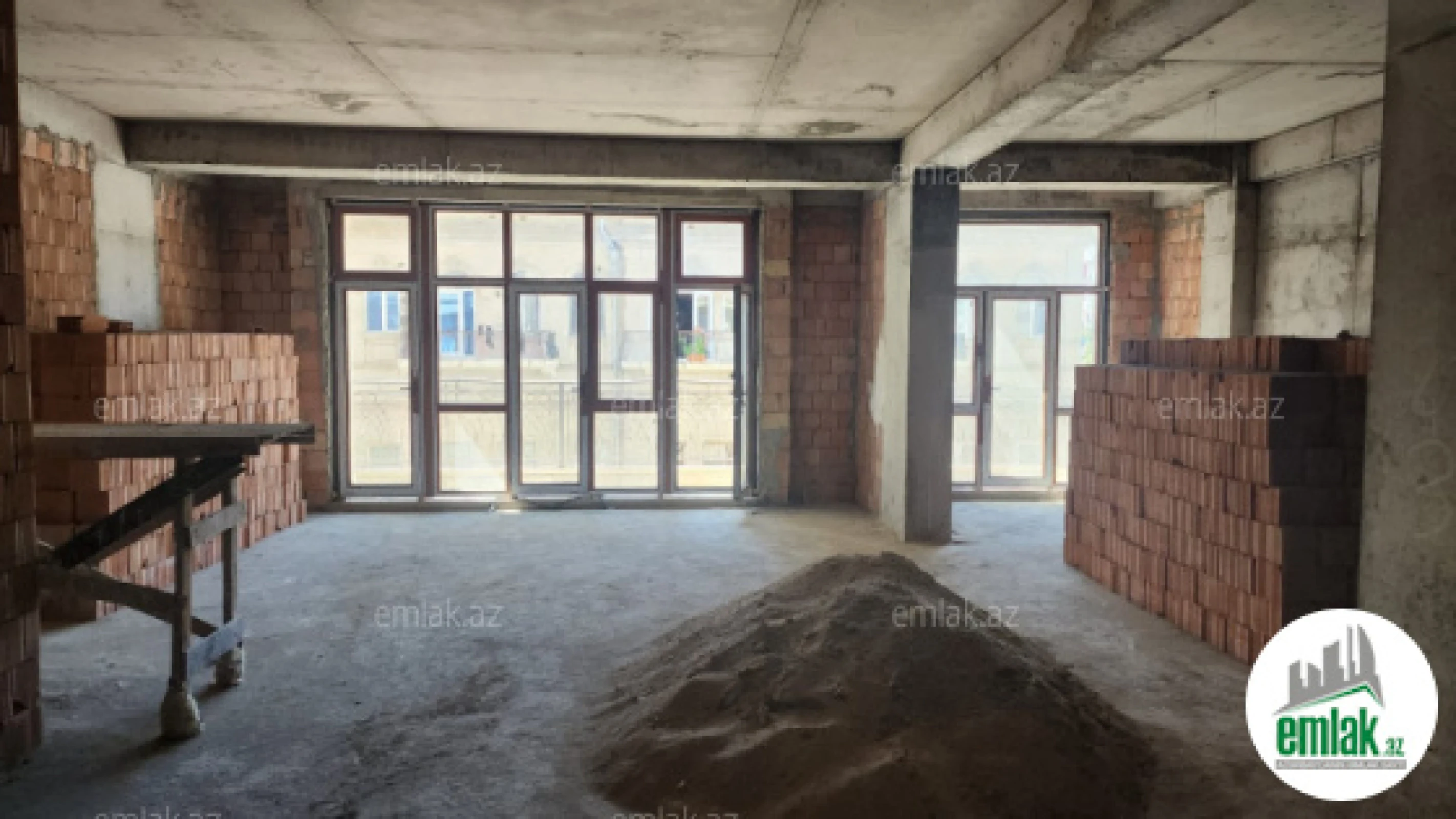 Satılır 2 otaqlı yeni tikili 103 m²