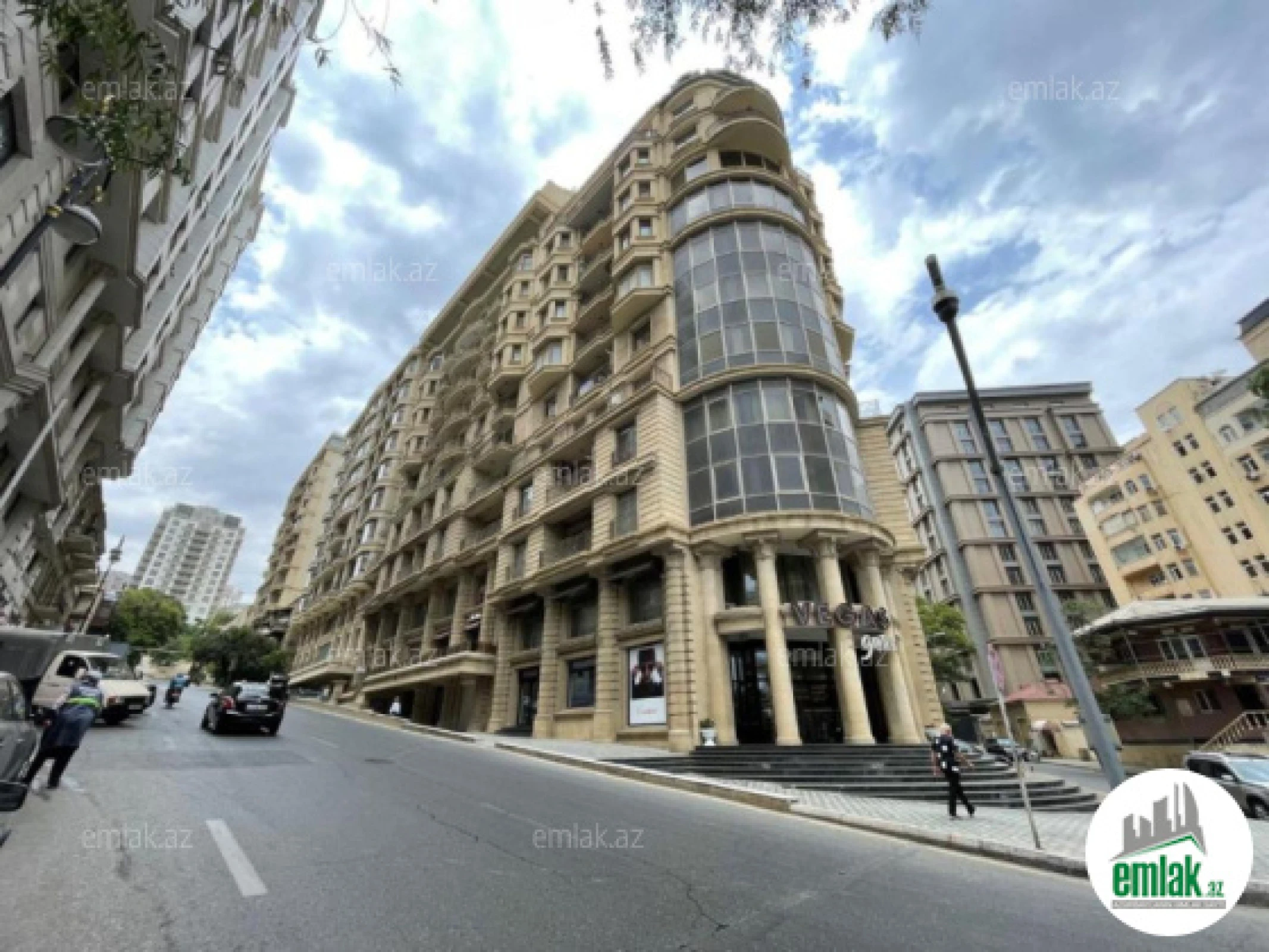 Satılır 2 otaqlı yeni tikili 103 m²