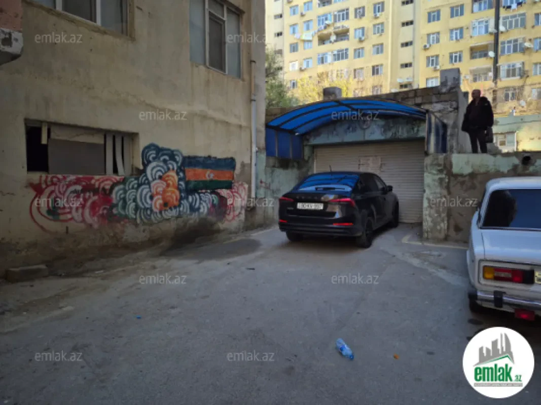 Satılır qaraj 1624.1 m²