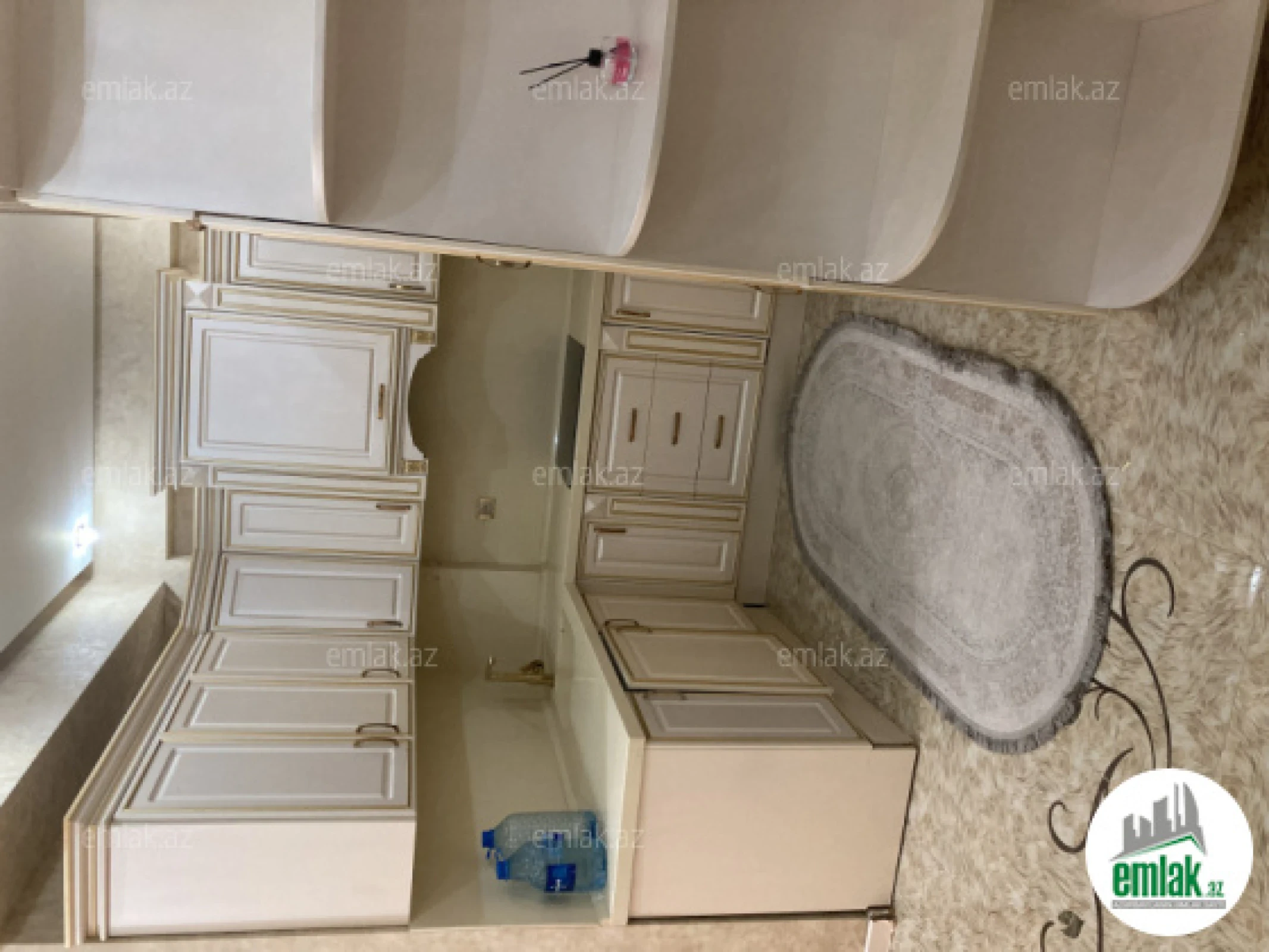Satılır 3 otaqlı yeni tikili 64 m²